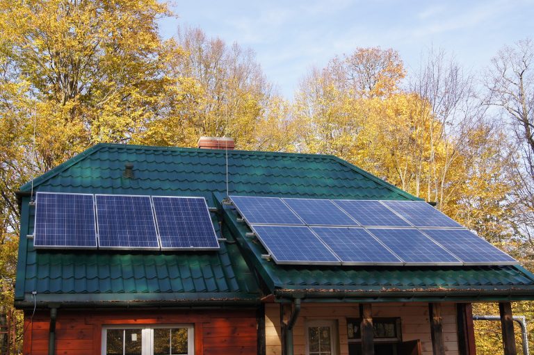 Jak działa, ile kosztuje instalacja solarna
